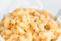 Creamy Slow Cooker Macaroni and Cheese Recipe
