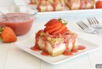 Strawberry Cheesecake Bar Recipe: Creamy No-Bake Dessert