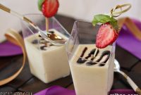Silky Crème Fraîche Panna Cotta Recipe for Perfect Dessert