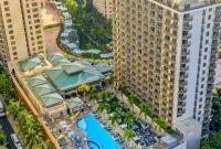 Embassy Suites Hilton Waikiki Beach Walk – Ocean-View Suites & Amenities