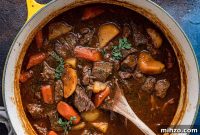 Hearty Guinness Beef Stew with Rich Red Wine Flavor