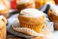 Pumpkin Cream Cheese Muffins with Cinnamon Swirl