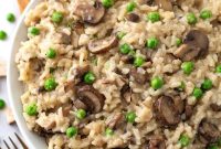 Creamy Instant Pot Mushroom and Pea Risotto