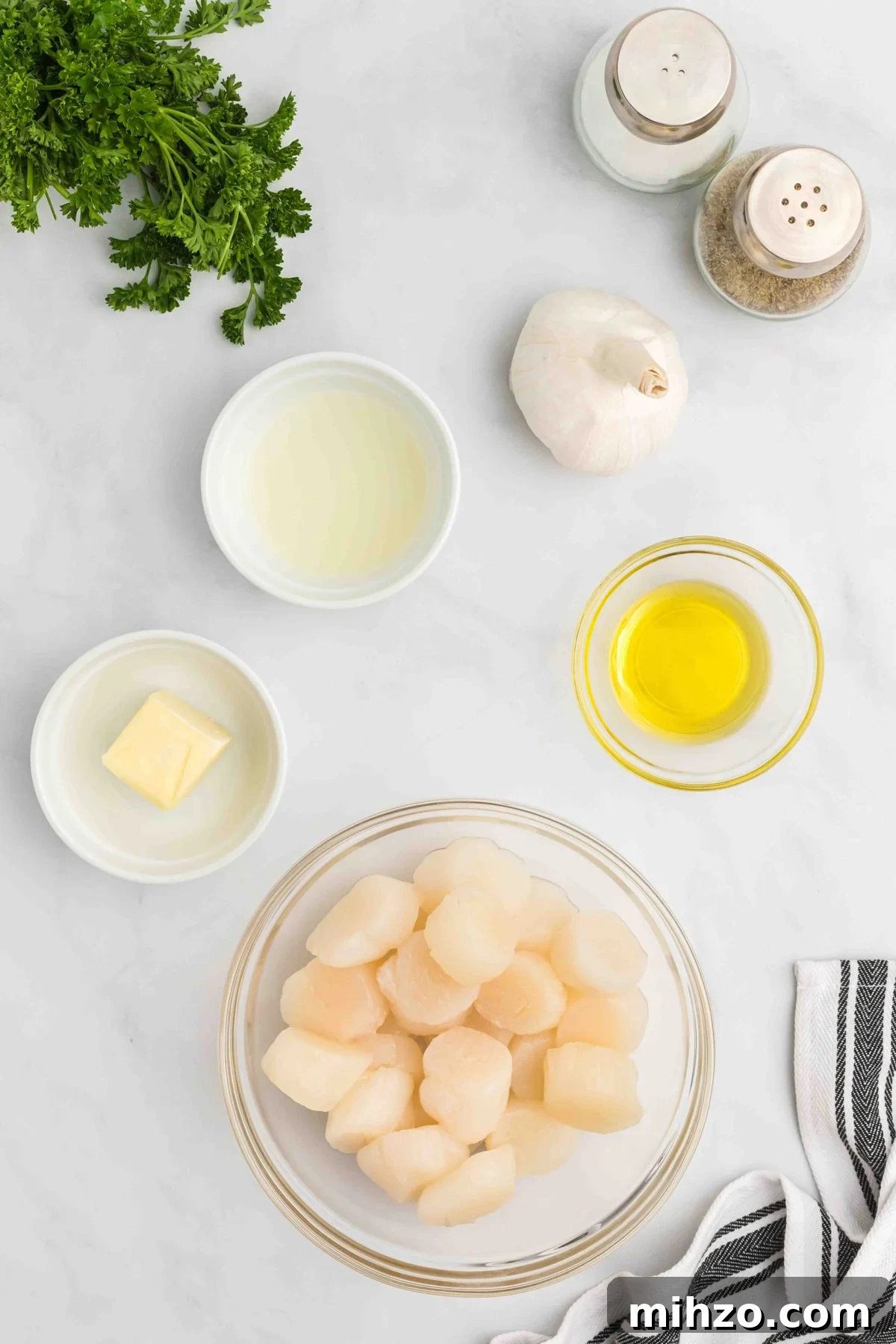 ingredients needed to make pan seared scallops