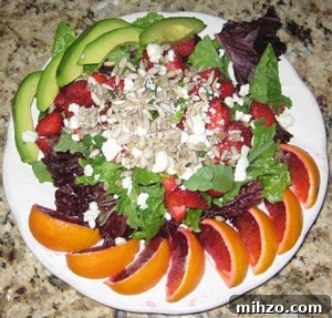 gorgeous csa salad