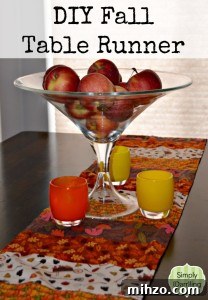 Creative Thanksgiving Table Decoration Ideas for a Memorable Feast 14 Thanksgiving Table Decoration Ideas - Get inspired for Thanksgiving with OVER 20 Thanksgiving table decorations ideas, tablescapes, and centerpieces for your home. So beautiful!