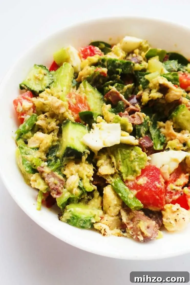15 Simple Alkaline Diet Recipes for Everyday Meals 15 Healthy chicken salad with mashed avocado
