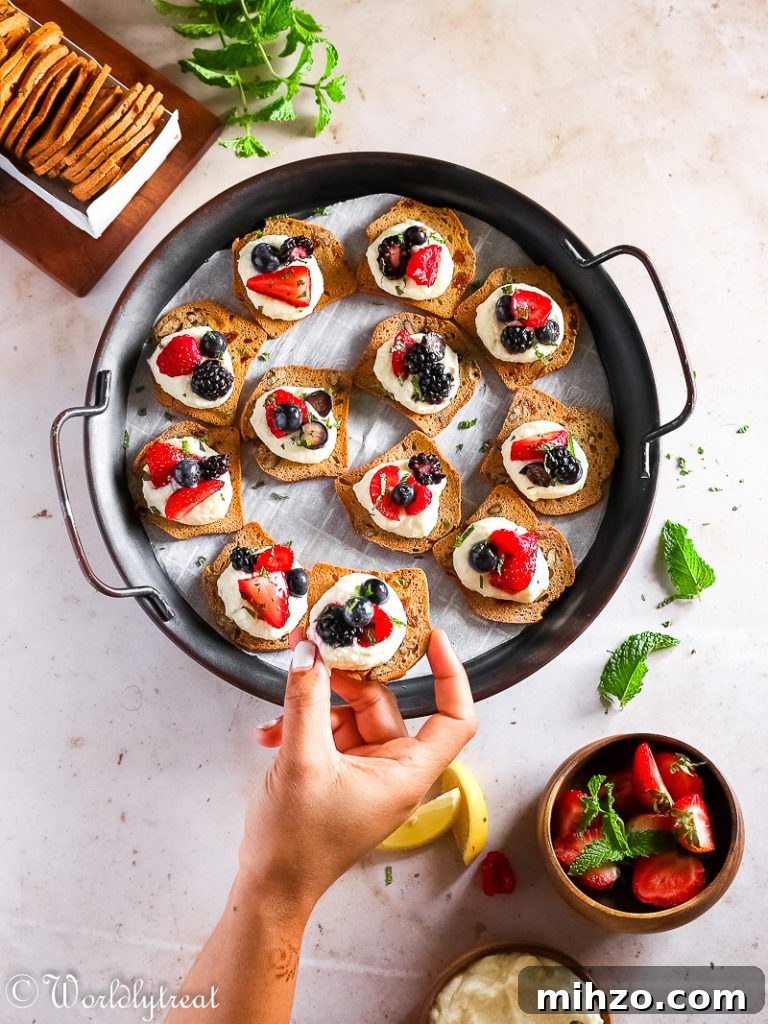 Mascarpone Berry Cracker Crisps — Sweet Savory Appetizer Recipe 4 img 2991 3