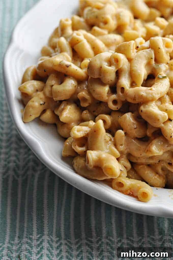 Zesty Pepper Jack Macaroni and Cheese Recipe: Creamy, Spicy Twist 2 Pepper Jack Mac & Cheese in bowl