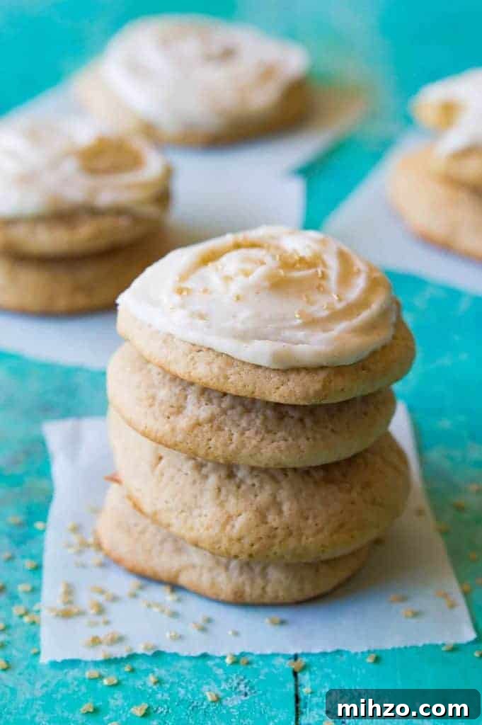 Maple Cookies with Brown Butter Frosting Recipe 3 Maple Cookies with Brown Butter Frosting. These ultra soft bakery style cookies are made with real maple syrup and topped with a swirl of BROWN BUTTER frosting!