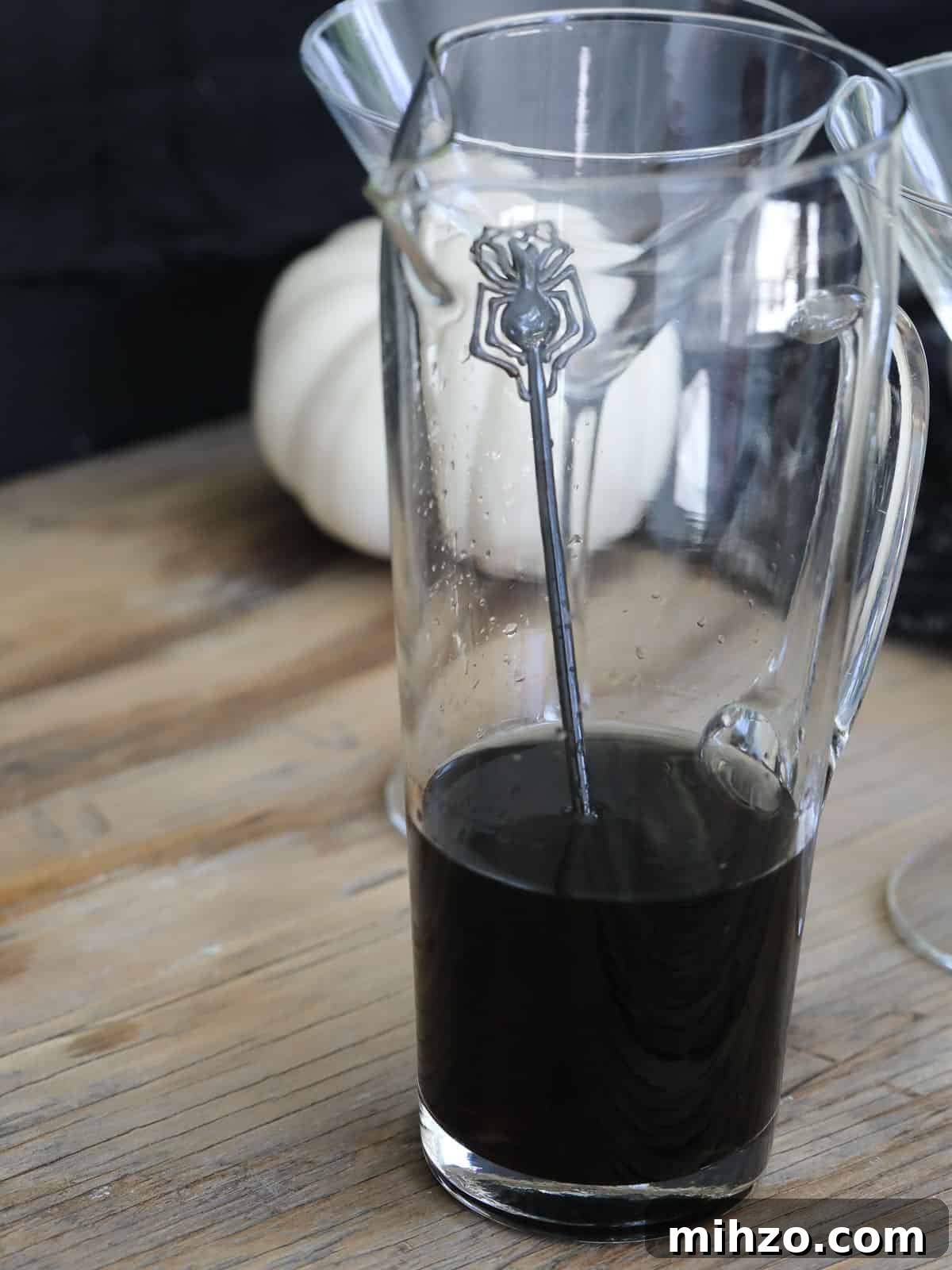Black Widow Halloween Martini Recipe: Spooky Spider Cocktail 8 img 77590 7