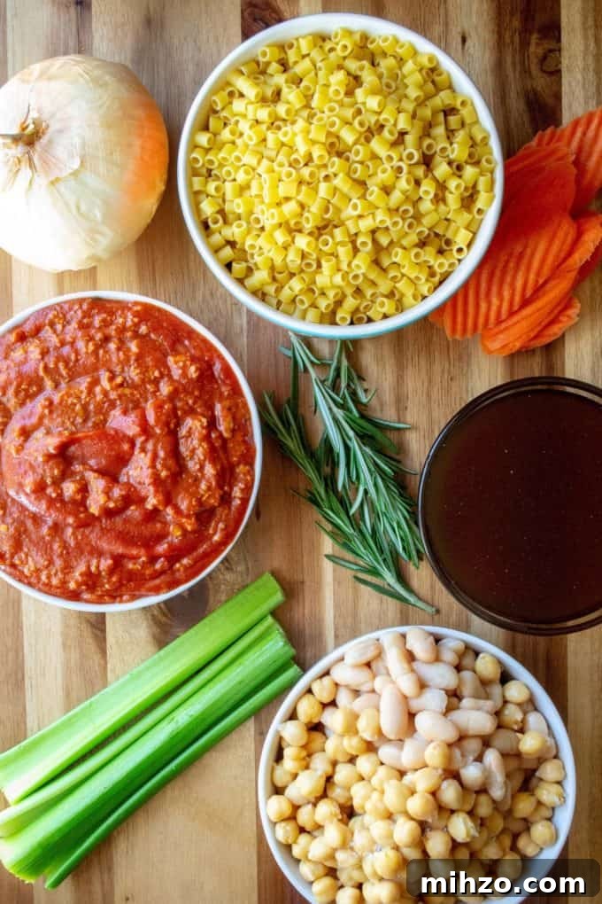 Slow Cooker Pasta Fagioli Ham Bone Soup ingredients