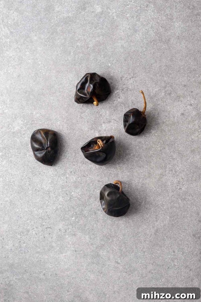 Dried cascabel chiles.