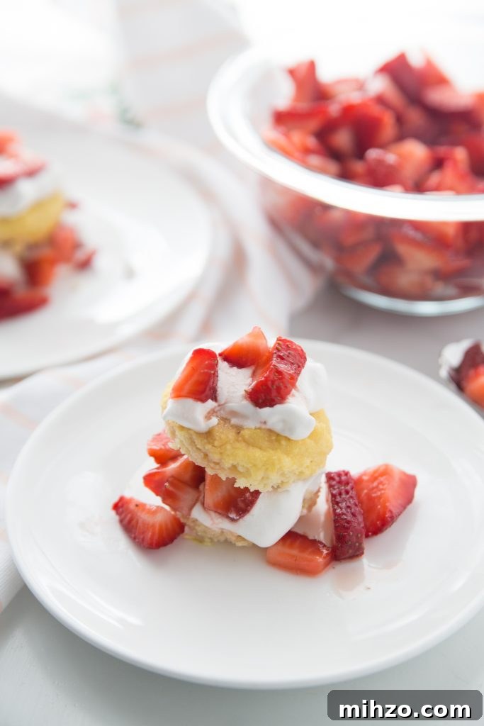 Strawberry Shortcake Recipe with Fresh Strawberries and Light Cream 2 Healthy Strawberry Shortcake