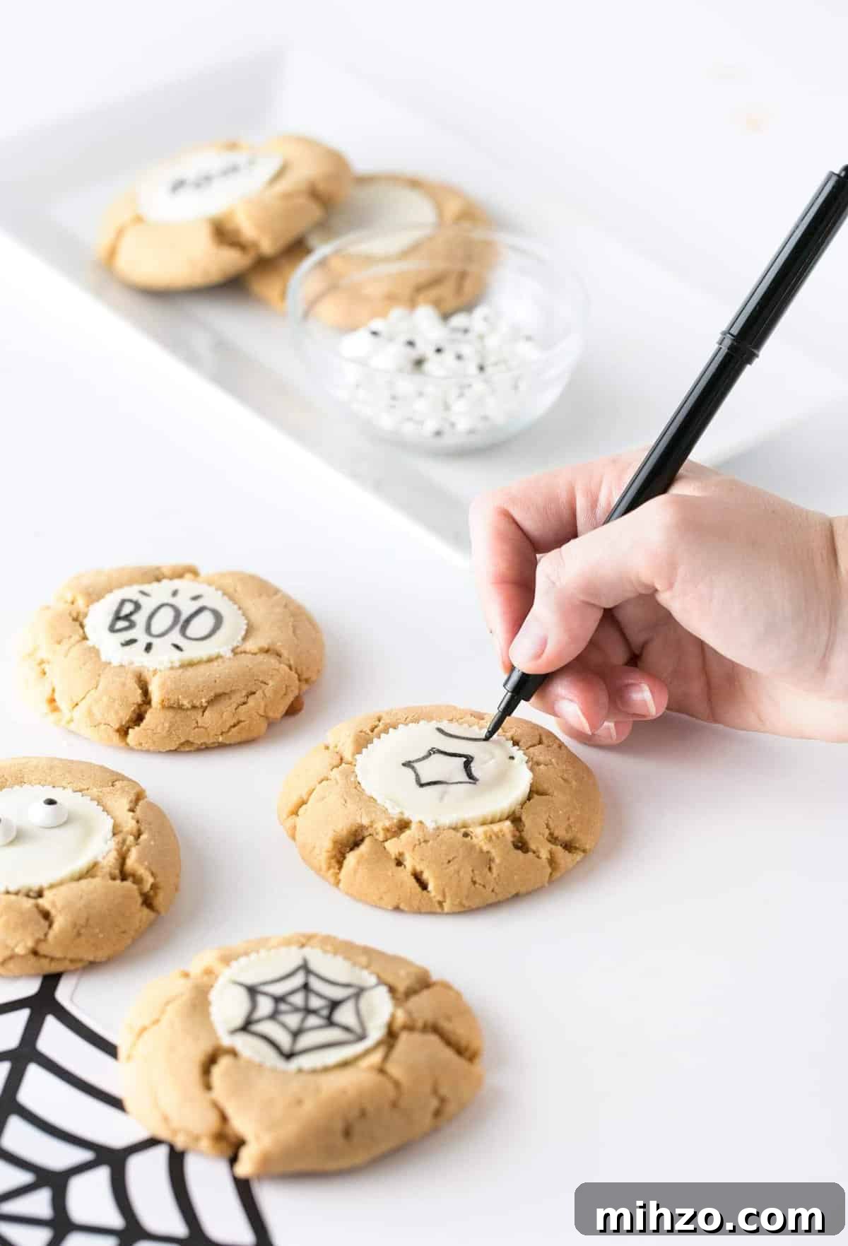 DIY Halloween Cookies: Draw Your Own Spooky Designs 7 Decorated Halloween peanut butter cup cookies