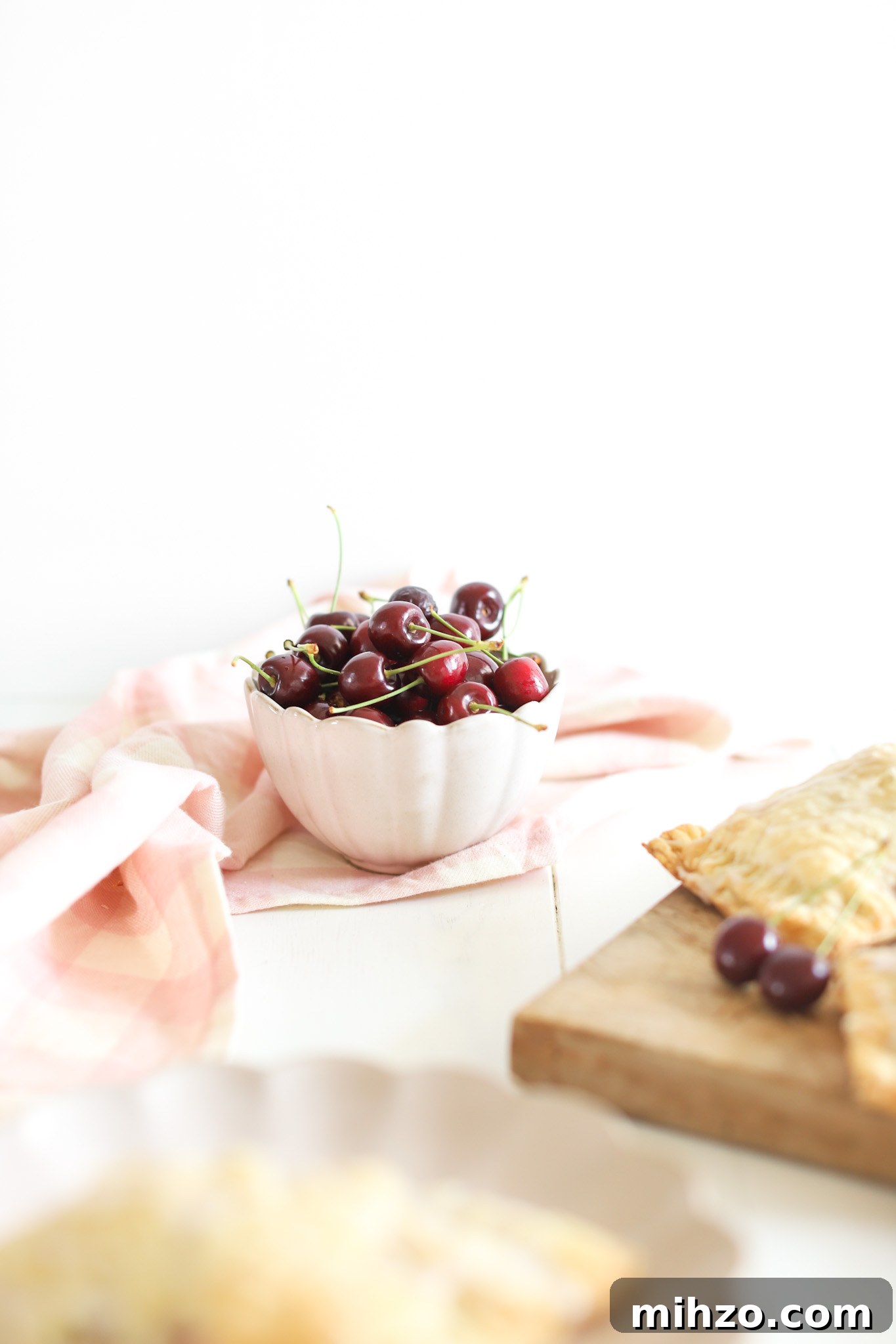 fresh cherries in bowl